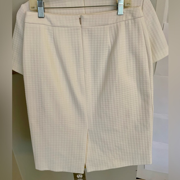 BOSS Hugo Boss Cream White Career Skirt Suit w Jacket Women’s UK 8 US 4 Small S - Picture 5 of 13